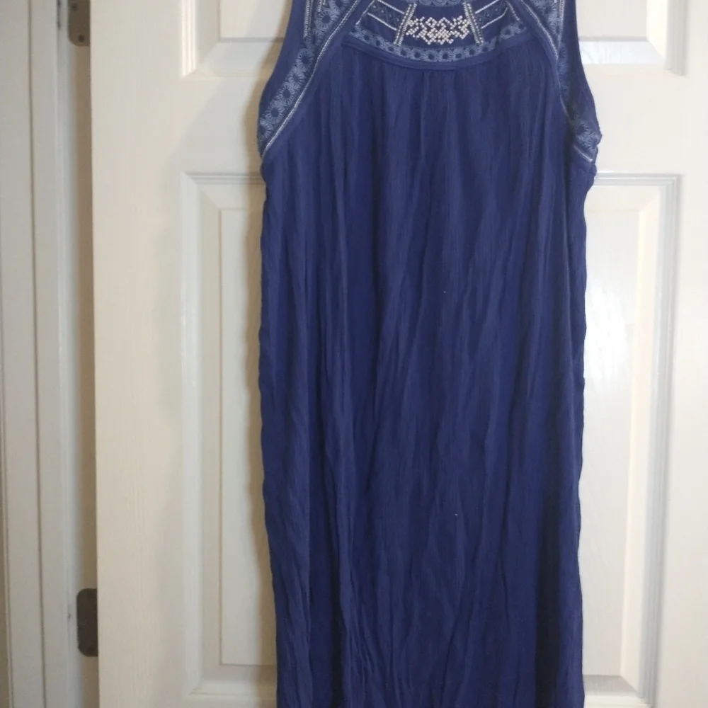 Embroidered Sleeveless Dresses - Blue, Pink, Purple - Picture 2 of 14